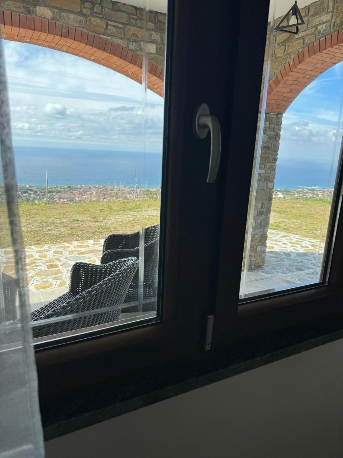 Casa Iris Hotel Castellabate Bagian luar foto