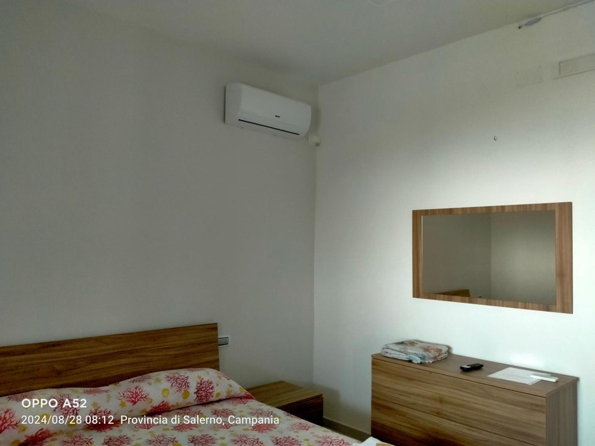 Casa Iris Hotel Castellabate Bagian luar foto